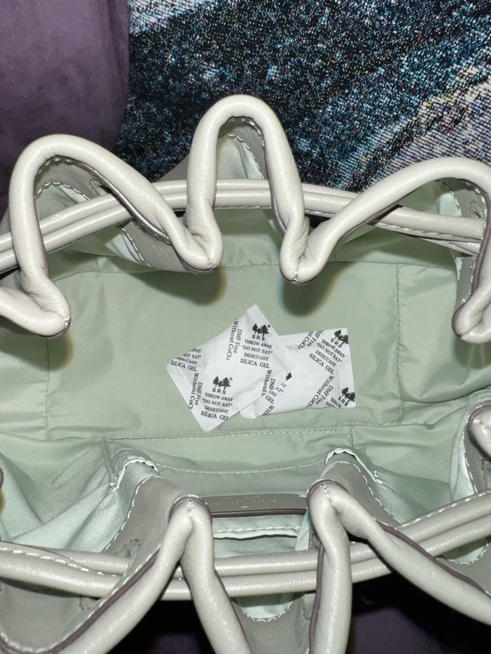NWT Oyster Shell Kate Spade Pinch crossbody bag BELOW RETAIL SALE PRICE - Picture 7 of 9